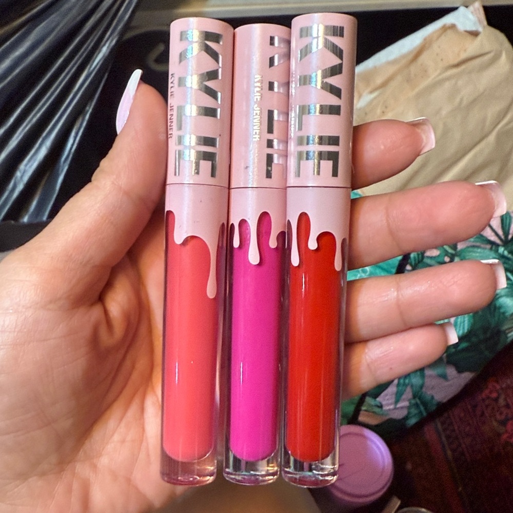 Kylie Cosmetics Lip Gloss Set - Coral, Fuchsia, Crimson